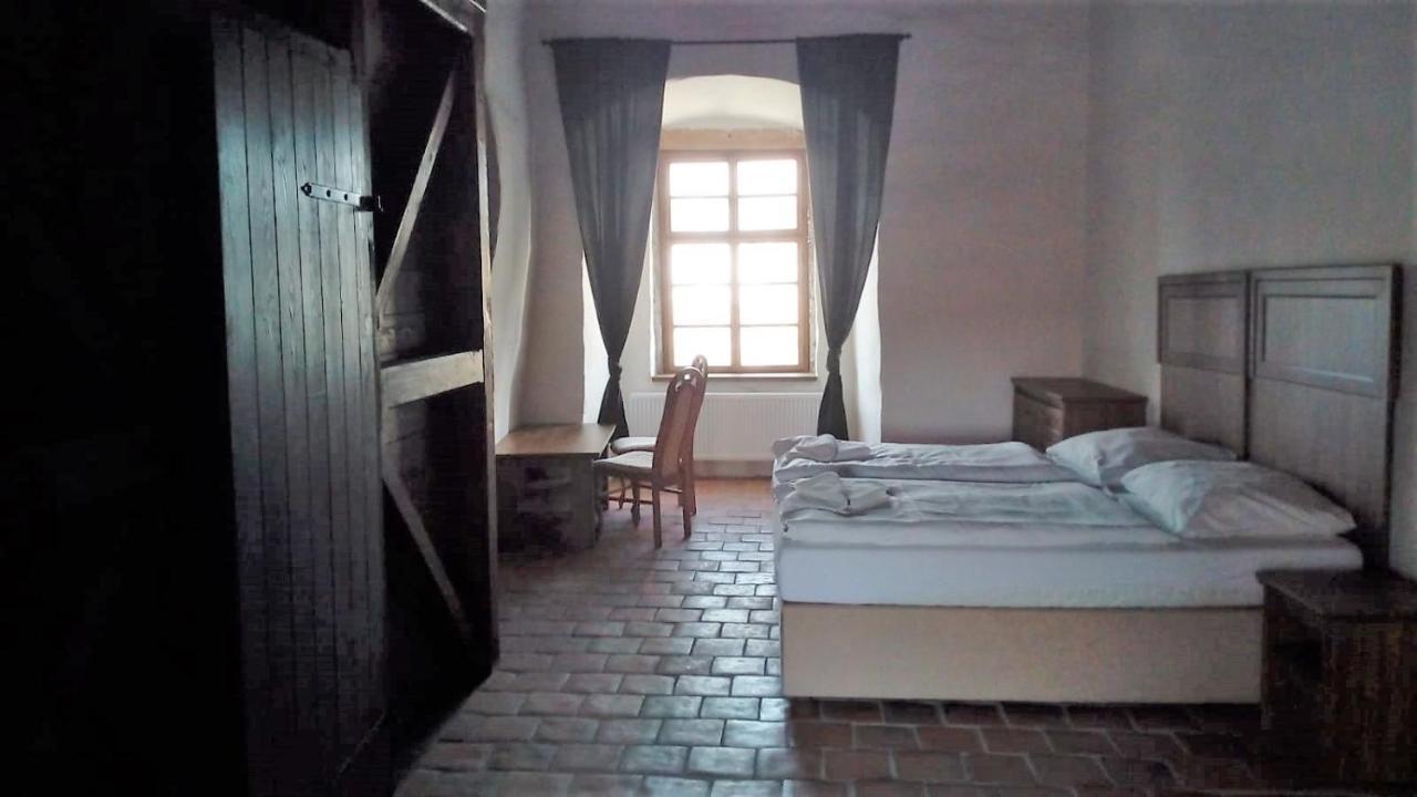 Zamek Kolstejn - Hotel Chateau Goldenstein Branna Bagian luar foto