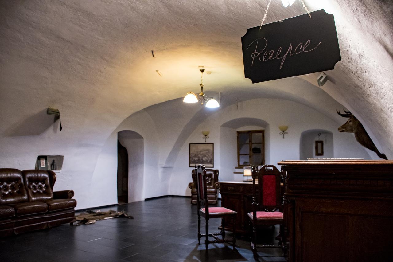 Zamek Kolstejn - Hotel Chateau Goldenstein Branna Bagian luar foto